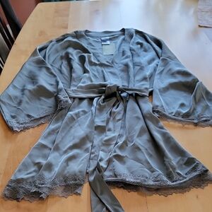 NWT H&M Satin Robe Women’s Size XL Silky Lounge Sleepwear